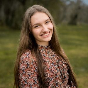 Meet your Posher, Haylee